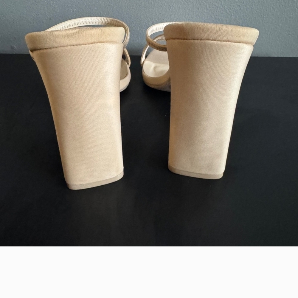 Lulus Size 10 Ferrara Heels - Picture 3 of 5